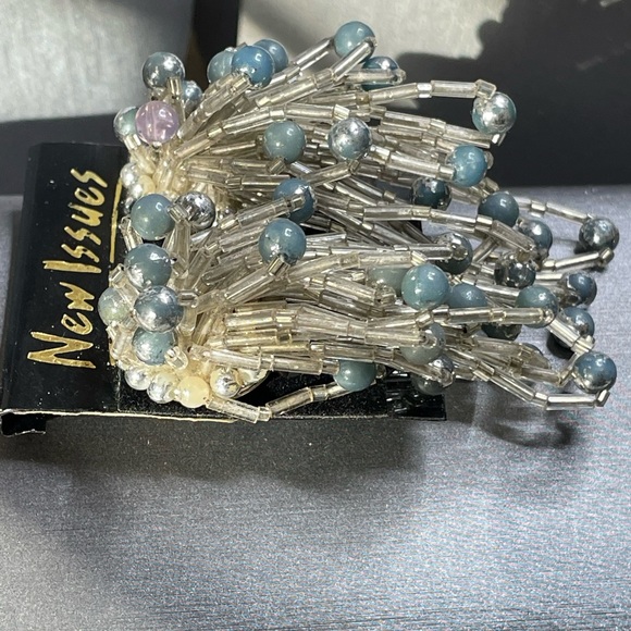 Vintage Multi bead Fireworks Clip On 3” Statement Earrings On Original Card NOS - Picture 8 of 9